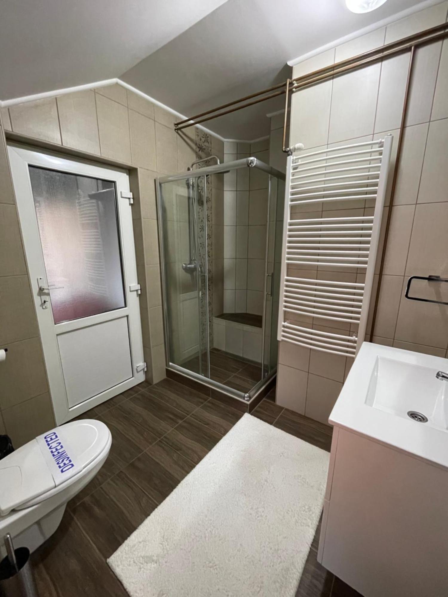 Guest House Luxotel Zrenjanin Exterior photo
